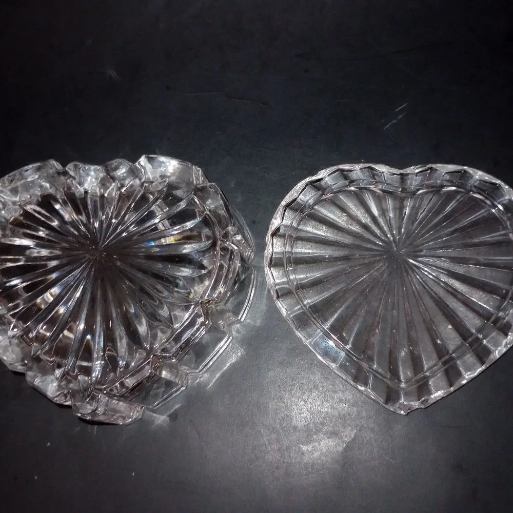 ❤️ Vintage Crystal Heart Covered Trinket Jewelry Dish